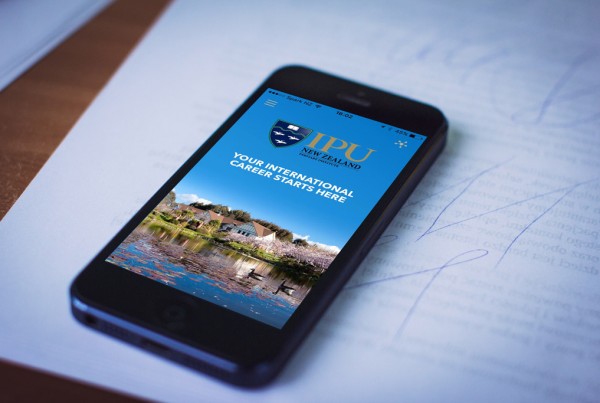 ipu-iphone-mockup